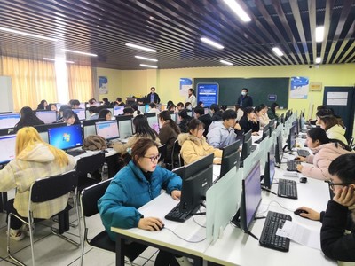 商貿管理學院電子商務專業成功舉辦“1+X”網店運營推廣職業技能等級證書考試，助力軟件科技領域技術開發人才培養